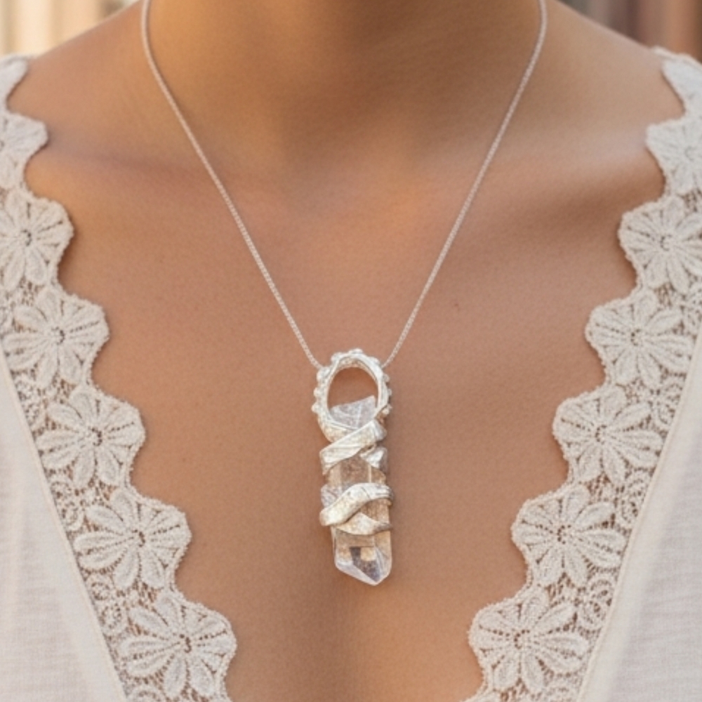 🔥Exquisite Sterling Silver Wrapped Quartz Crystal Point Pendant Necklace!